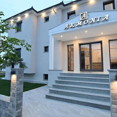 Armonia Luxury Suites Vrasná Exterior foto