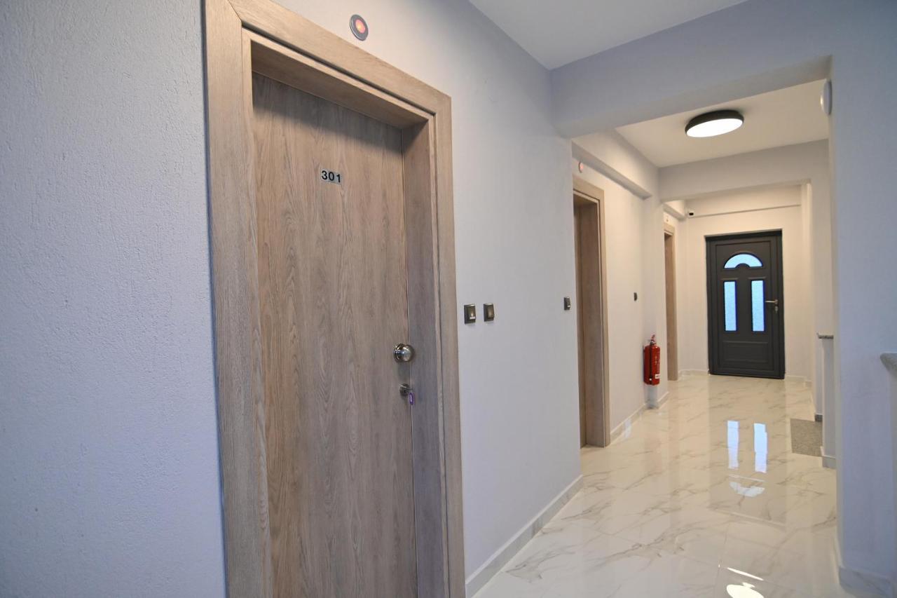 Armonia Luxury Suites Vrasná Exterior foto