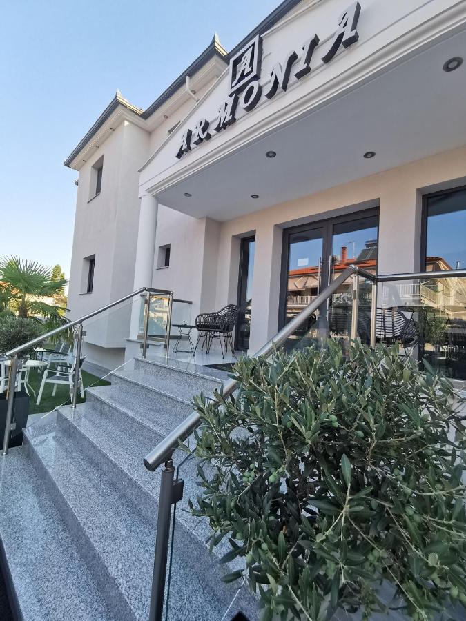 Armonia Luxury Suites Vrasná Exterior foto